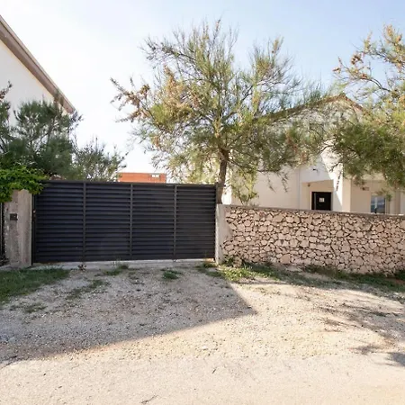 House Dali