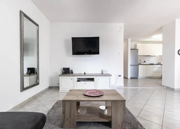 House Dali Дом отдыха Ражанац